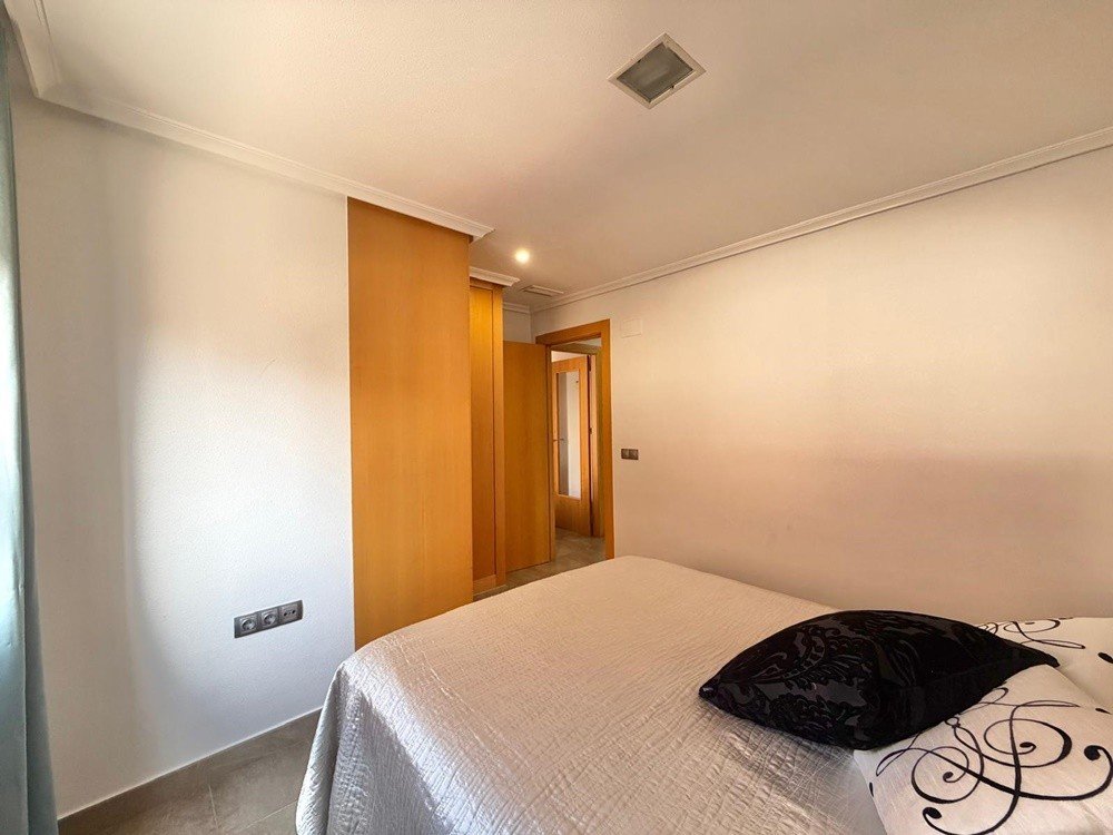 Flat in Torrevieja — image 14